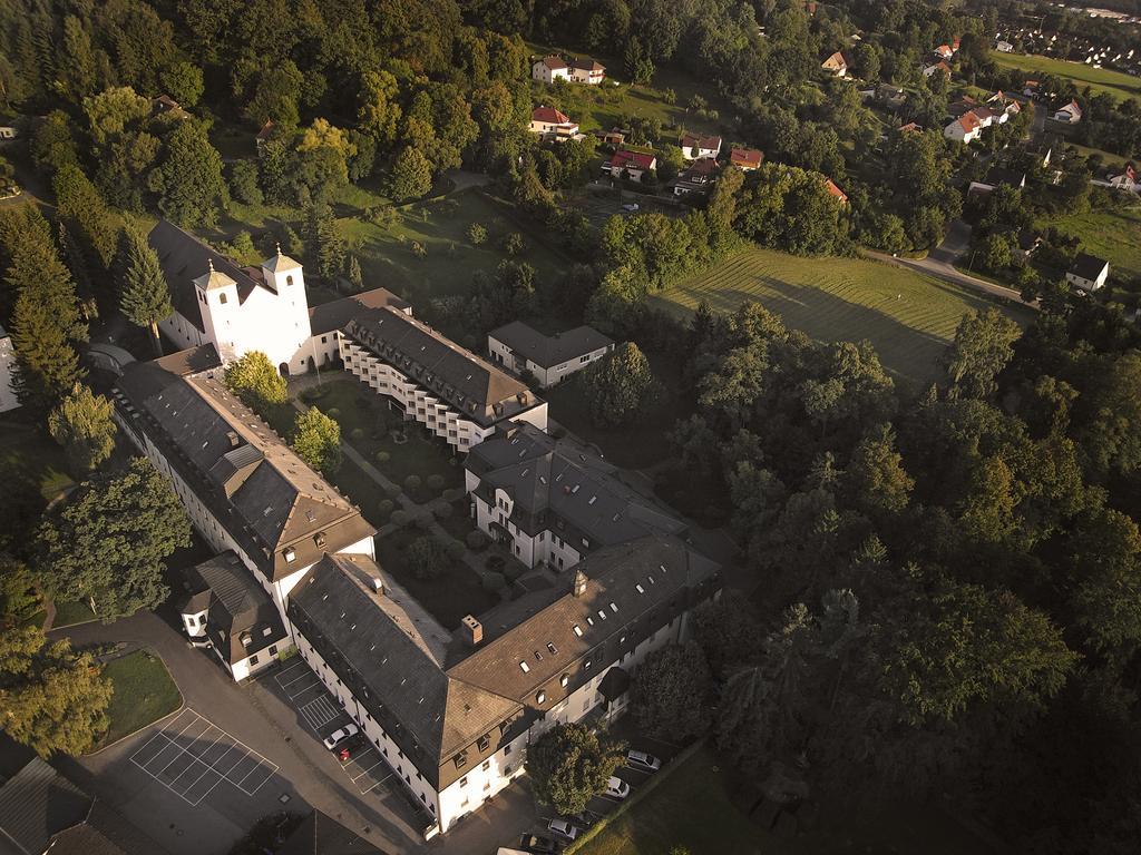 Kloster St. Josef Neumarkt in der Oberpfalz Esterno foto