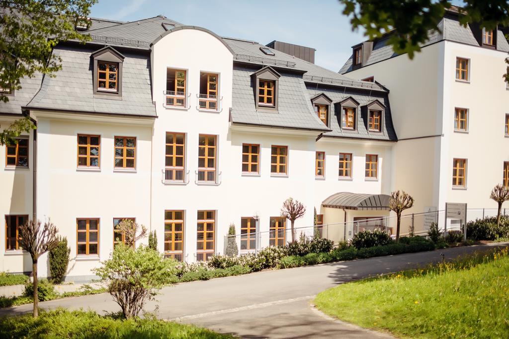 Kloster St. Josef Neumarkt in der Oberpfalz Esterno foto